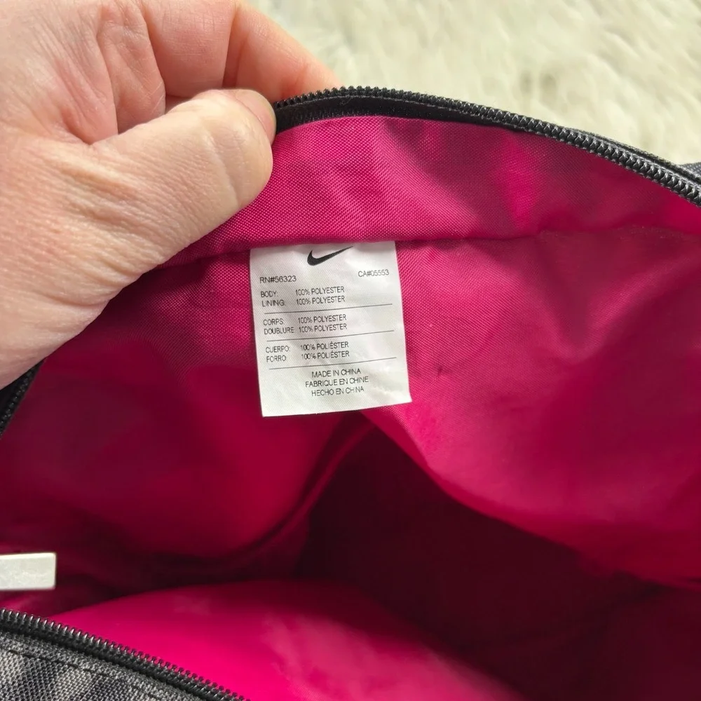 Nike Plaid Gingham Zip Top Tote Bag Gym Lunch Work Black Gray Pink - Picture 7 of 7